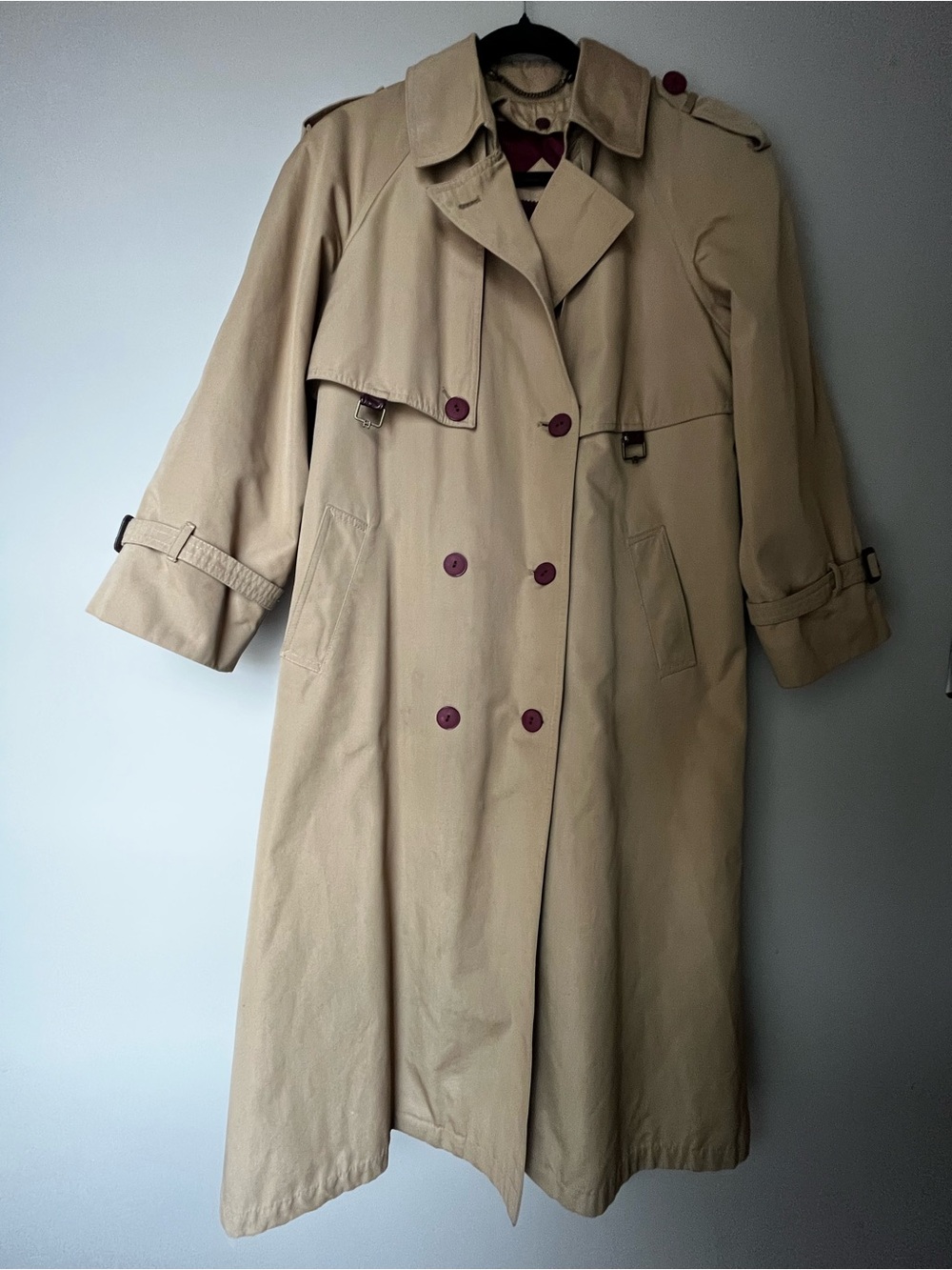 Vintage Etienne Aigner Beige Trench Coat with Burgundy Buttons & DetachableLiner